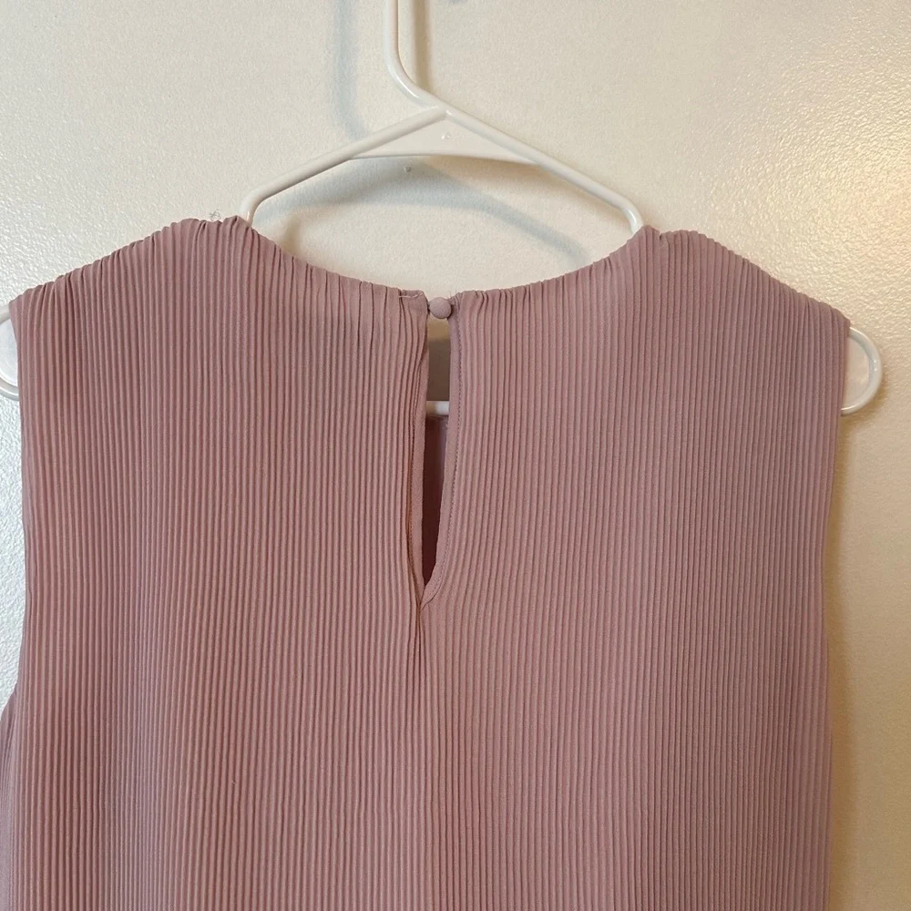 H&M Tank - Picture 2 of 3